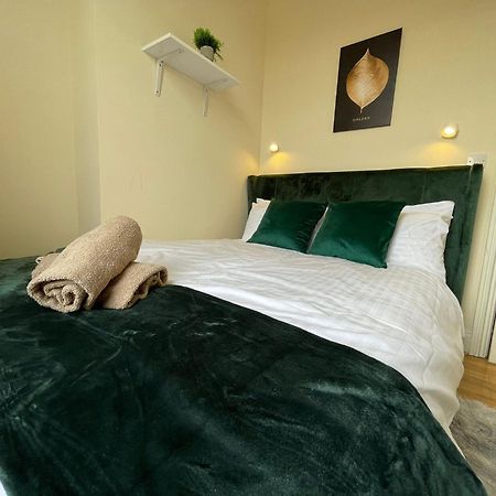 The Islington Hub Apartment Londra Exterior foto